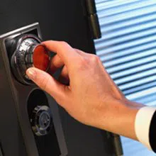 Advanced Locksmith Service Barrington, RI 401-249-9263 Advanced Locksmith Service Barrington, RI 401-249-9263 - sb-com-01